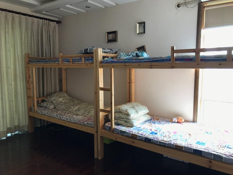 starting point youth hostel Guest Room