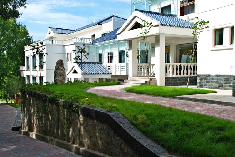 Xiaolongshan Botanical Hotel Tianshui Over view