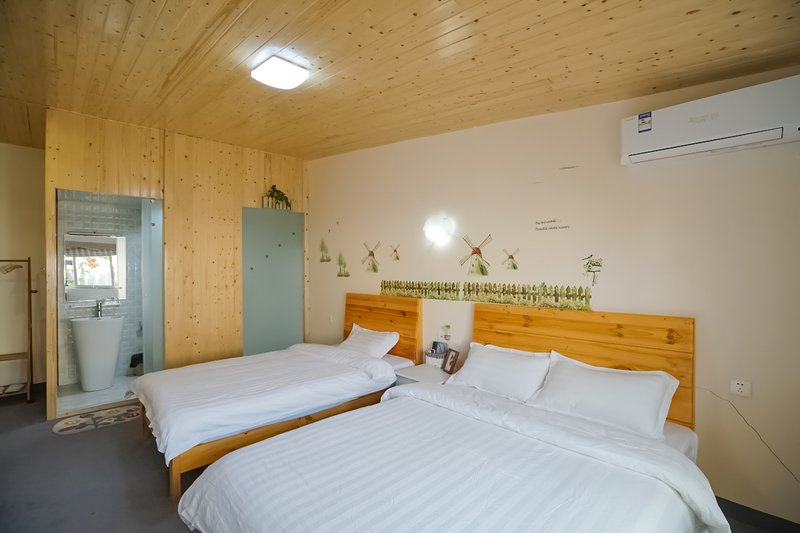 Yinxiang Qixi InnGuest Room