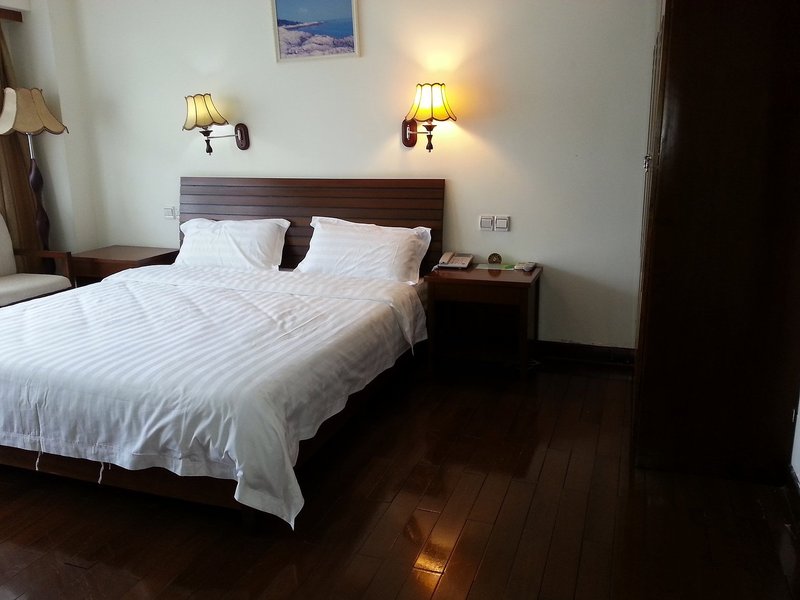 Nanhaifeng Hotspring Holiday Hotel Guest Room