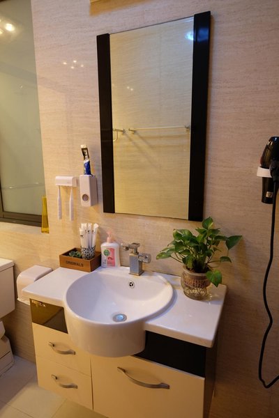 Shanghai Yishu Boutique Theme Apartment Guest Room