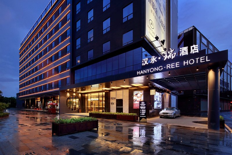 Hanyong  Ree Hotel over view