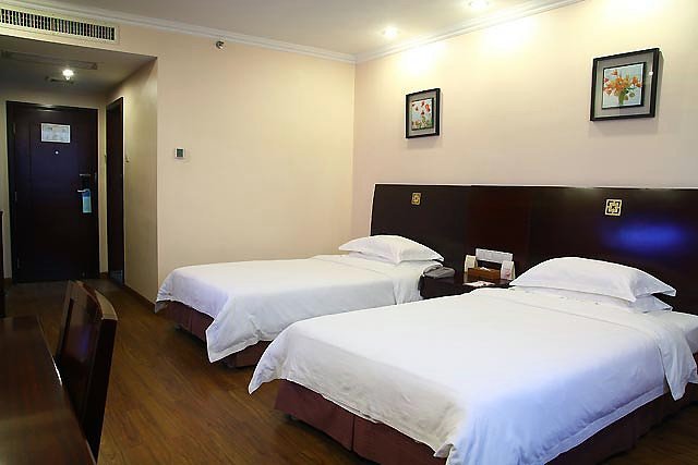 Baoxing Business Hotel Guest Room