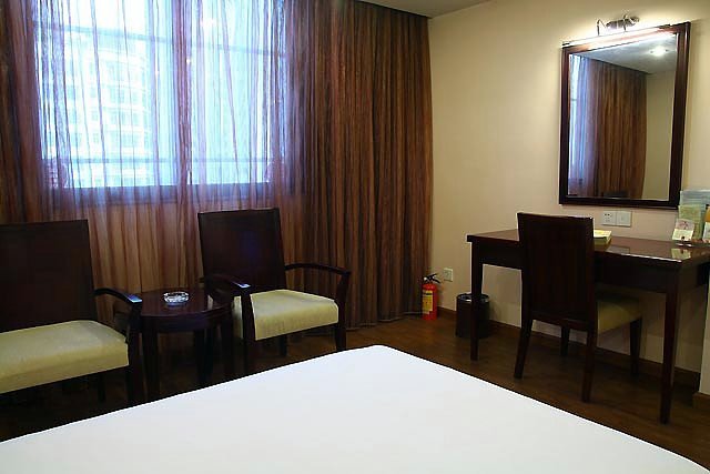 Baoxing Business Hotel Guest Room