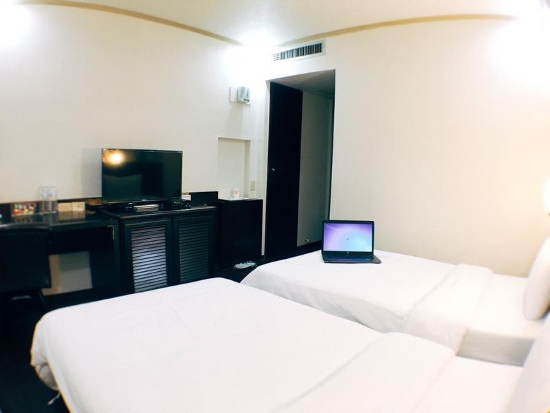 W L Fun House Hotel (Hsinchu) Guest Room