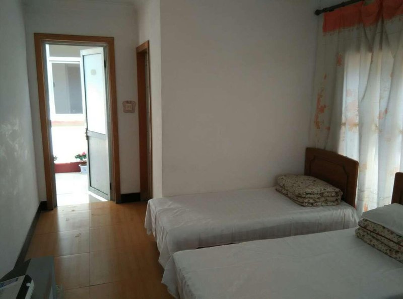 xinxinlvguanGuest Room