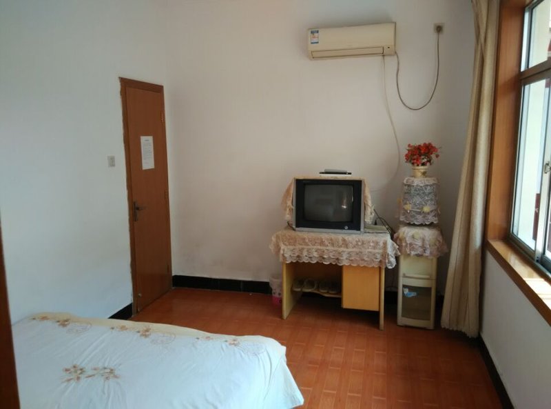 xinxinlvguanGuest Room
