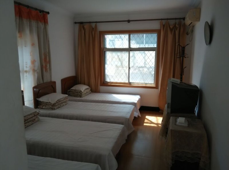 xinxinlvguanGuest Room