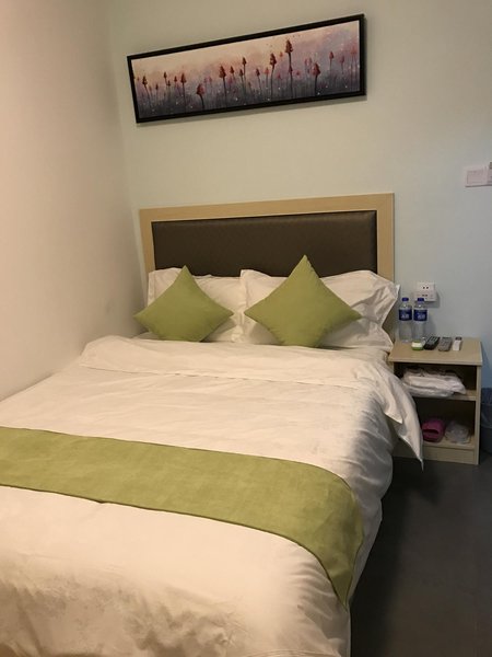 Y house hotel Guest Room