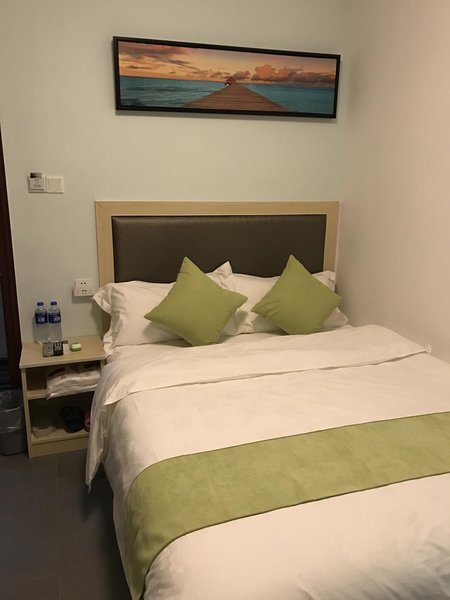 Y house hotel Guest Room