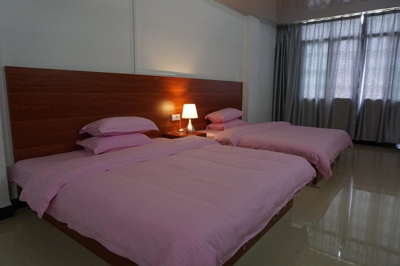 HUANQIU HOTEL 客房