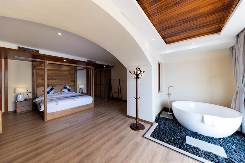 WaterUrban Guest Room