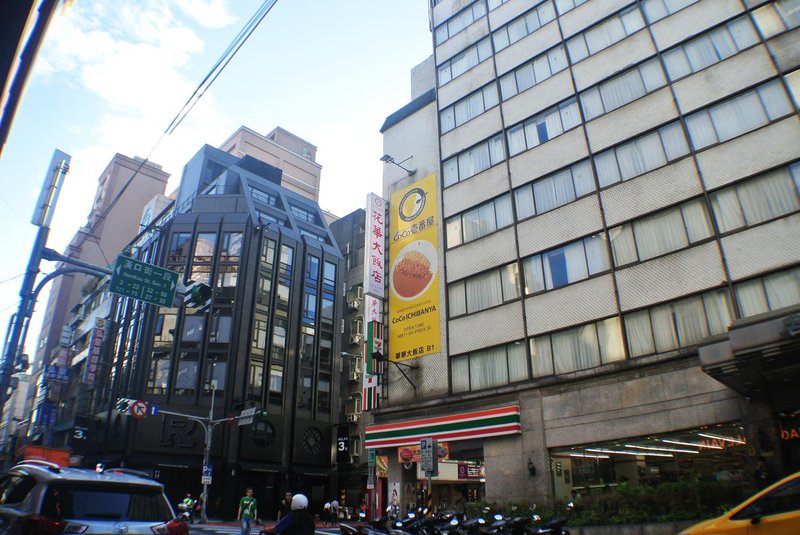 Green World Flora Main 酒店外观