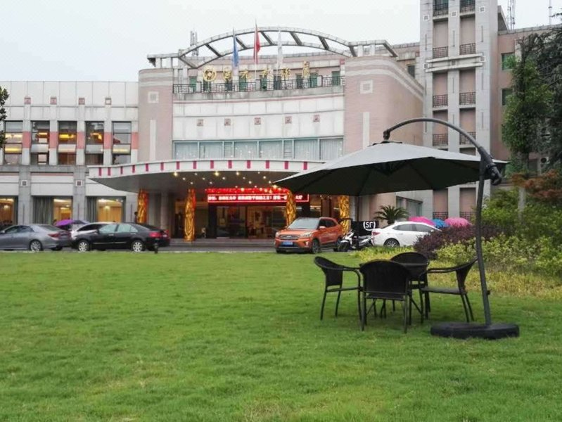 Huangshan Guoyuan Hotel Over view