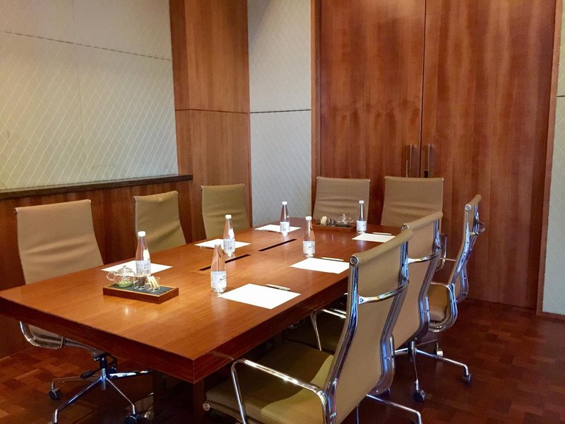 the Sandalwood, Beijing Marriott Executive Apartmentsmeeting room