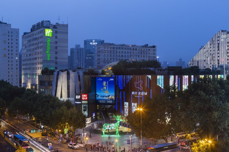 Holiday Inn Nanjing Aqua City Over view