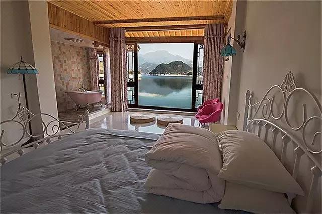 Yin · Longmen HostelGuest Room