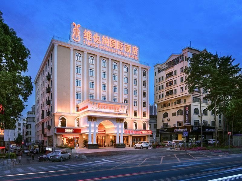 Vienna Hotel Shenzhen Longgang Universiade Center Branch over view