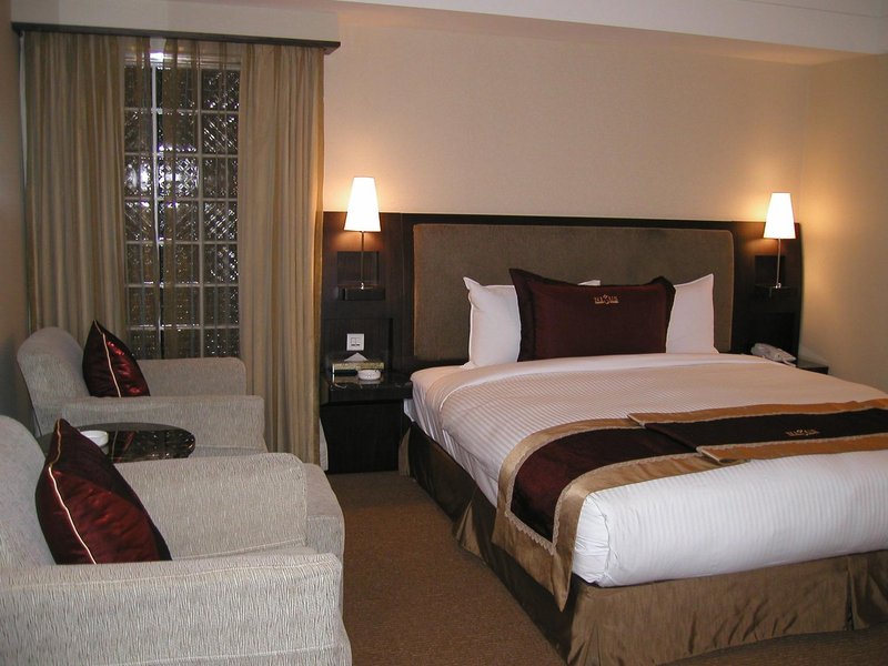 Nisus Hotel Guest Room