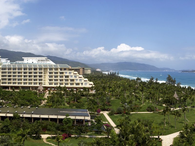 Sheraton Sanya Yalong Bay Resort Over view