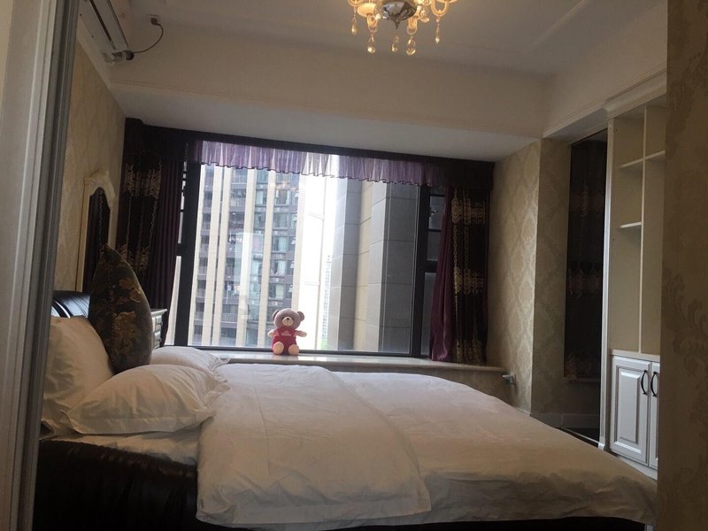 Hao LaiWuGuest Room