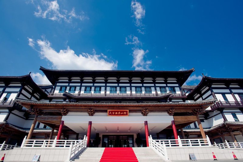 Tiantai Hot Spring Resort Over view