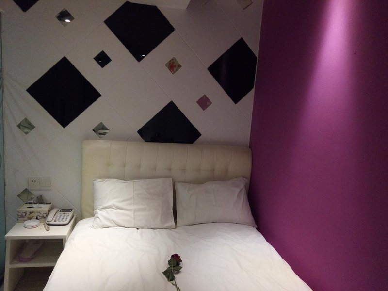 Shiye Fengshang Hotel Guest Room