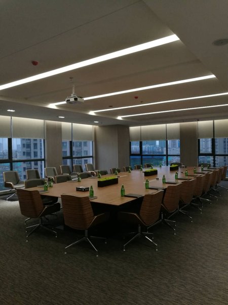 Yunqi G City Apartment (Kunming Nanya Fengqing) meeting room