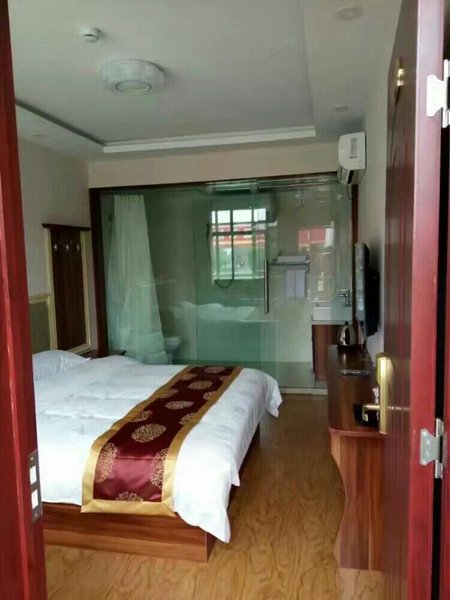 Chunlei Business Hotel Guest Room