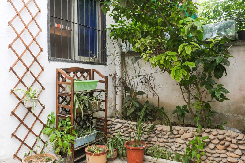 huangshangeshanghuakezhanOver view