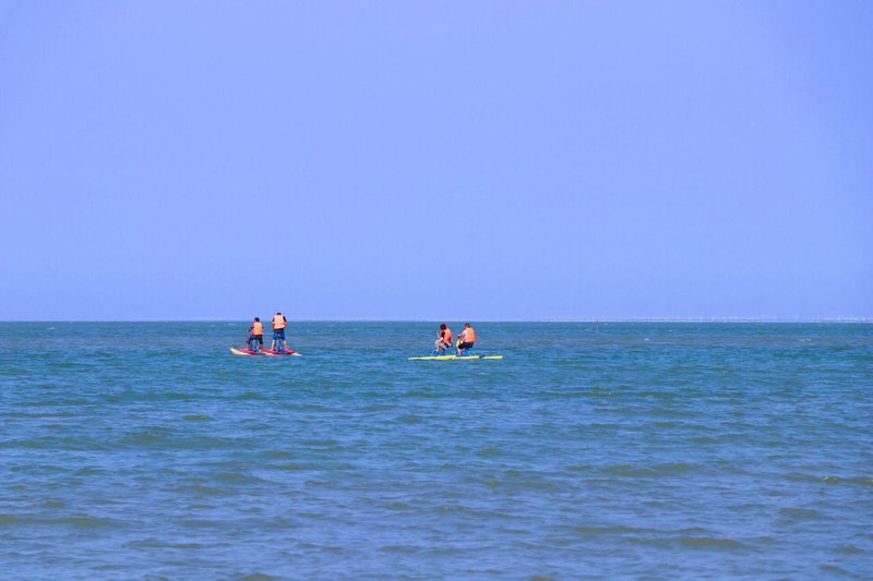 Face the seaOver view