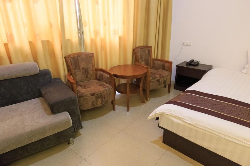 Heshan City Ruyi Business Hotel Guest Room