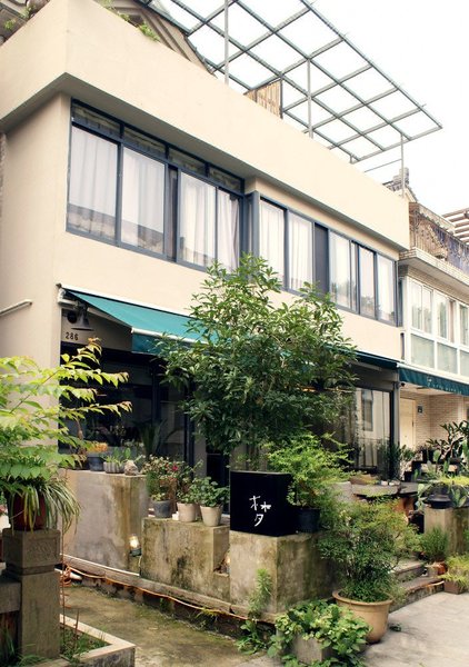 Mengweixing Yishu Hotel酒店外观