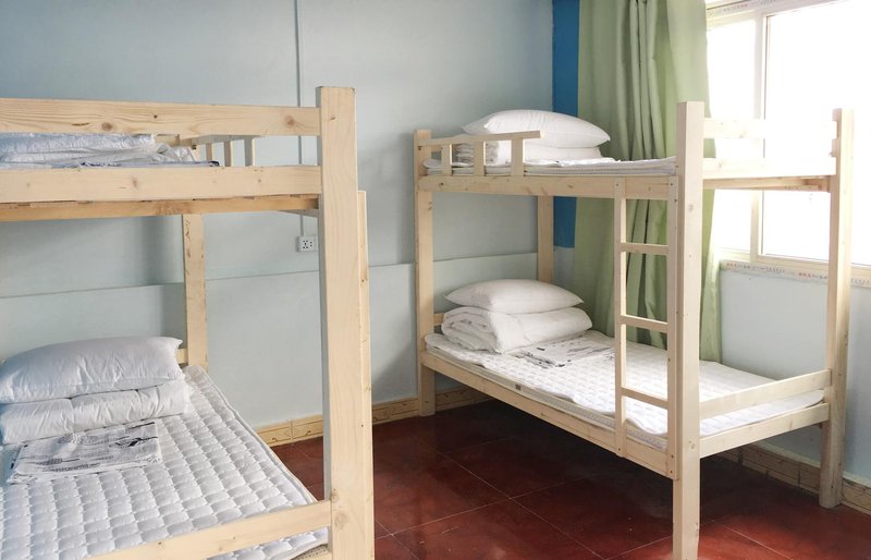 Happiness HotelGuest Room