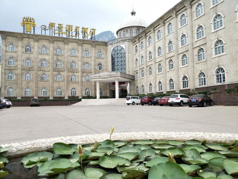 Roman Holiday Hotel Over view