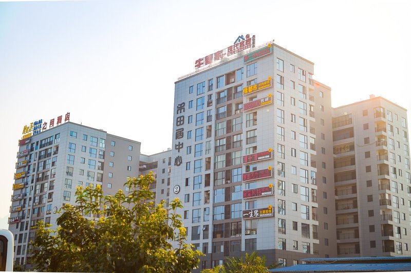 Mr.F Boutique Hotel Over view