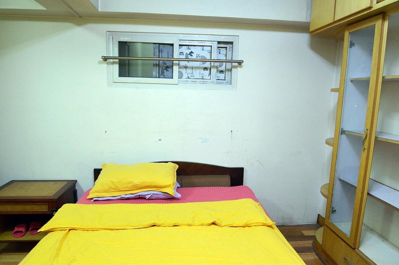 Ikea White collar Apartment NanjingGuest Room