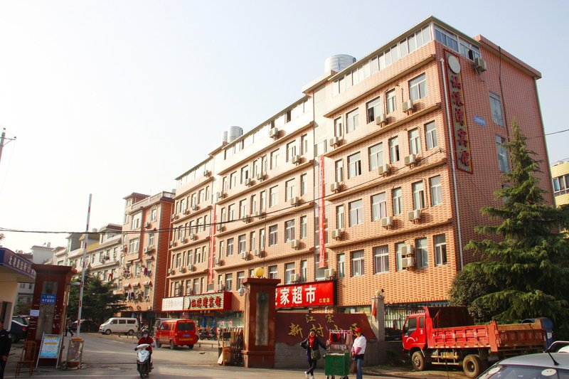  酒店外观