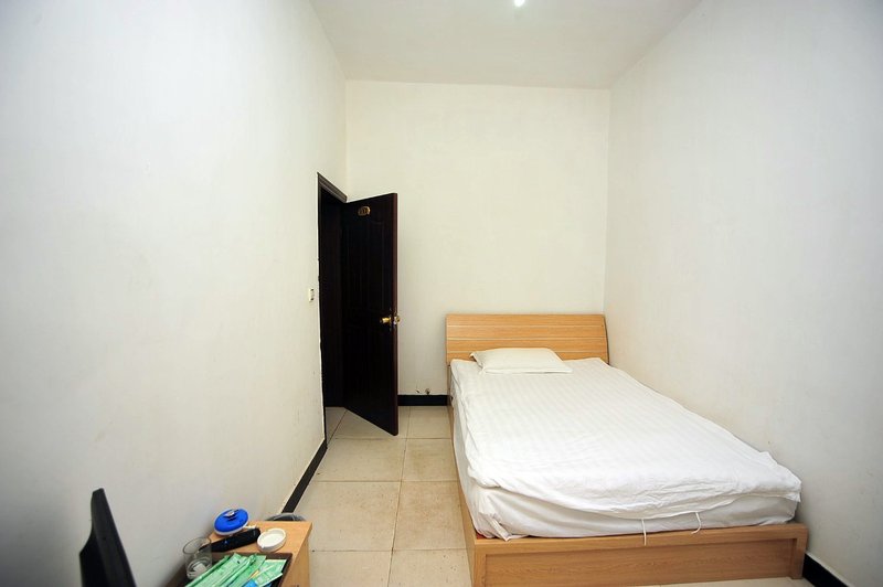 Yicheng Hostel Guest Room