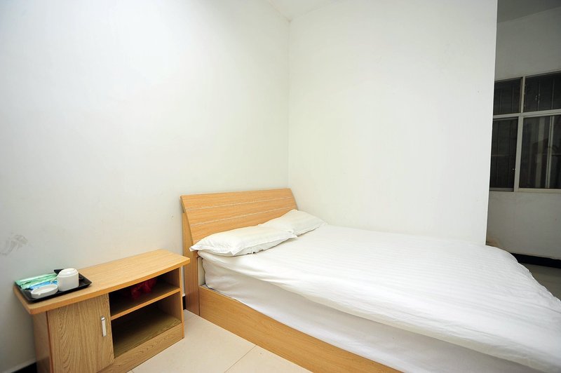 Yicheng Hostel Guest Room