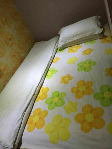 Amethyst Hotel Guest Room