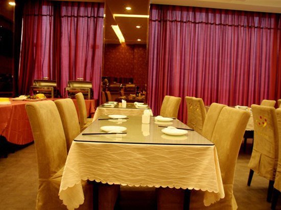 Golden Oriental Hotel Restaurant