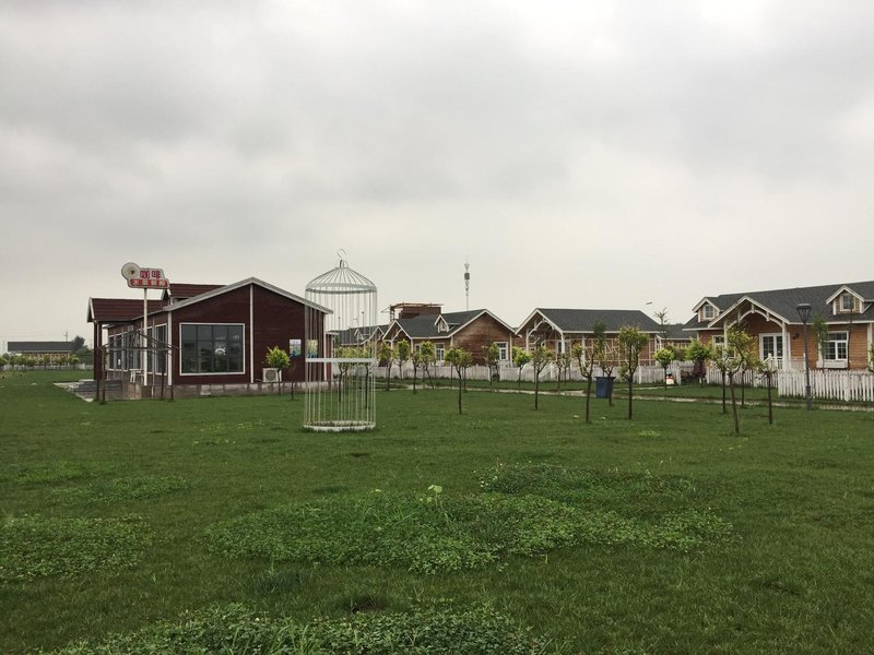 Chalet Manor HotelOver view