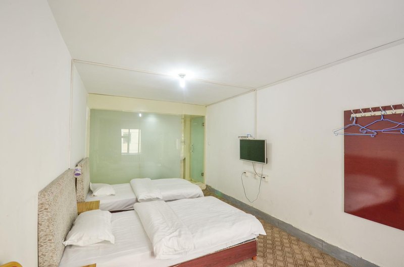 Bifeng Hostel Guest Room