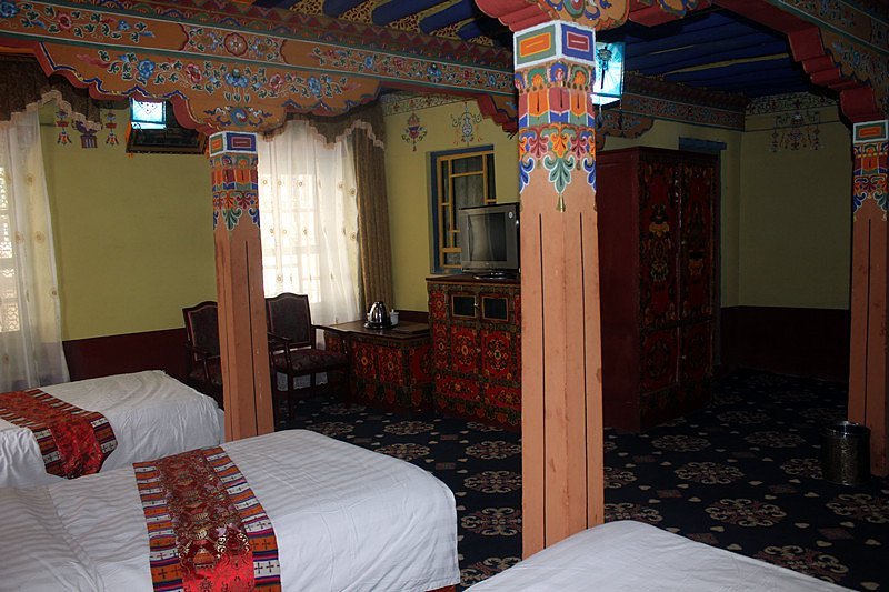 Trichang Labrang Hotel Lhasa Guest Room