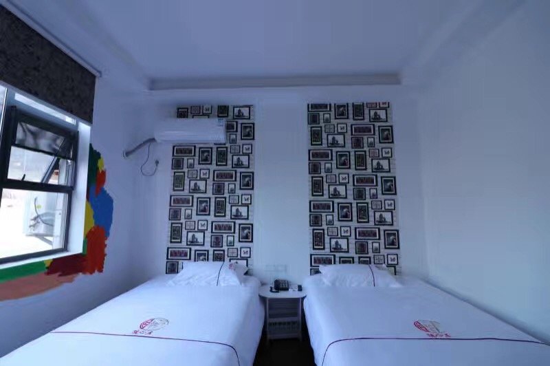 Free heart Home Inn Guest Room