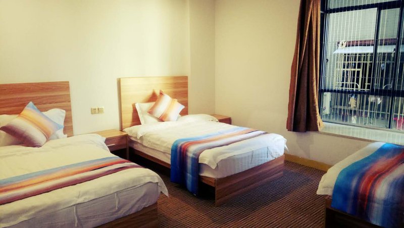 Golden Coast Guest Room