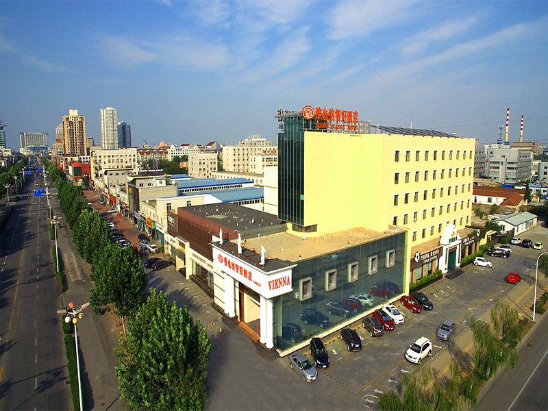 Vienna Hotel (Yantai Jinshatan Taishan Road) Over view