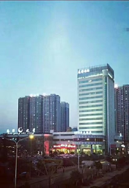 Jinan Longdu International Minghu Hotel Over view