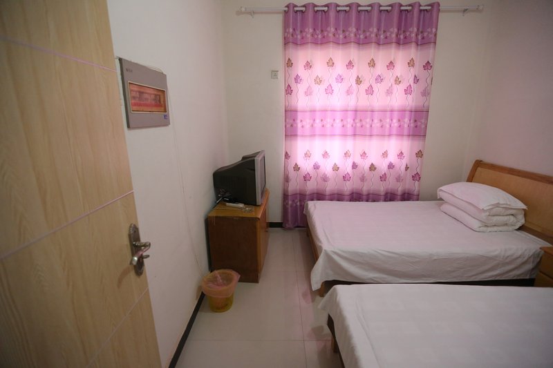 Rujia Family Hostel Guest Room